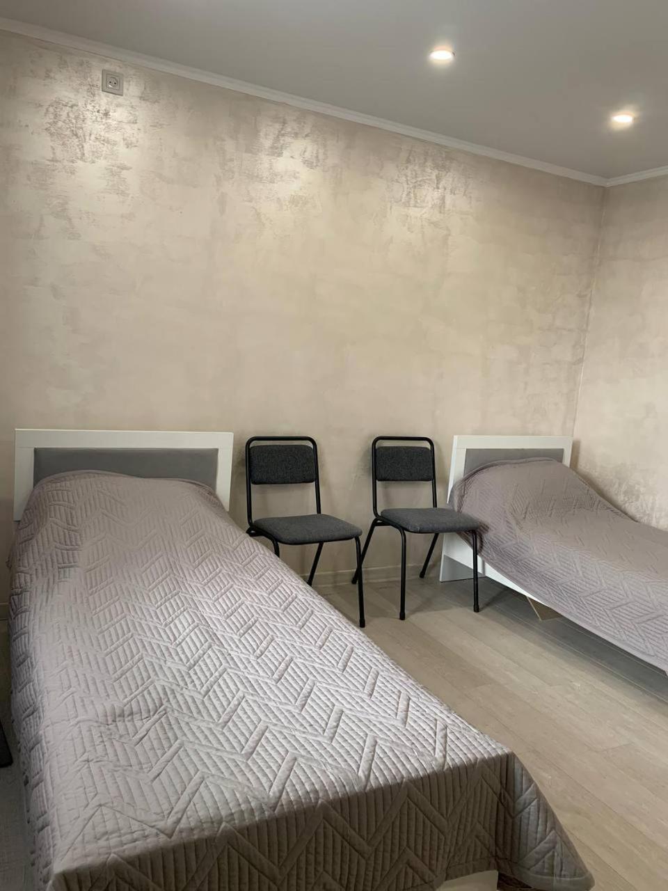 Comfort Plus Vandrerhjem Almaty Eksteriør bilde