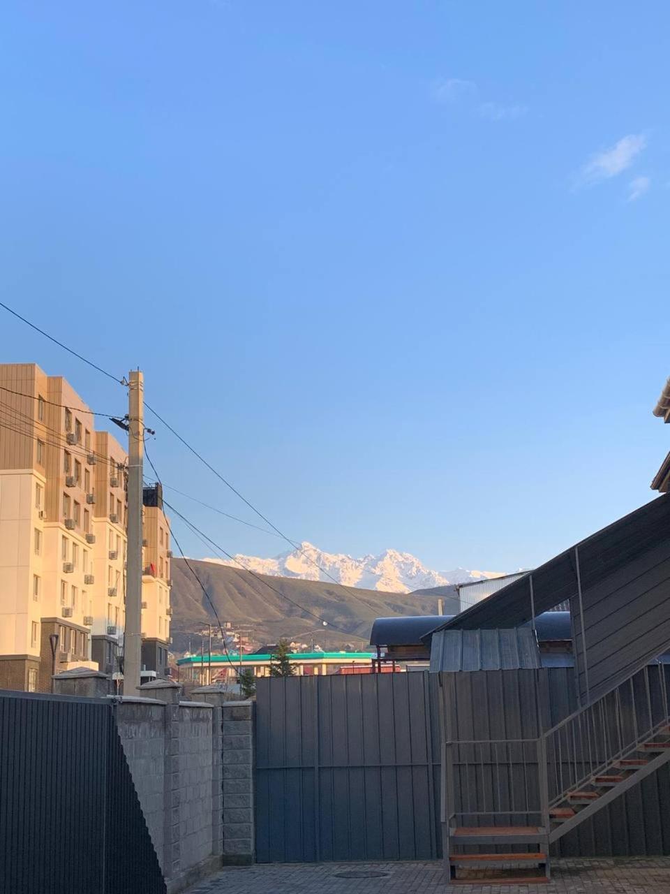 Comfort Plus Vandrerhjem Almaty Eksteriør bilde